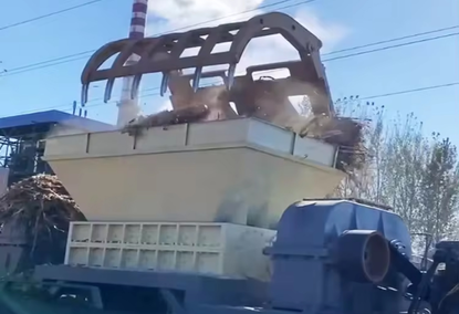 Двухвальный шредер для переработки автомобильных кузовов и металла Двухвальный шредер для переработки автомобильных кузовов и металла